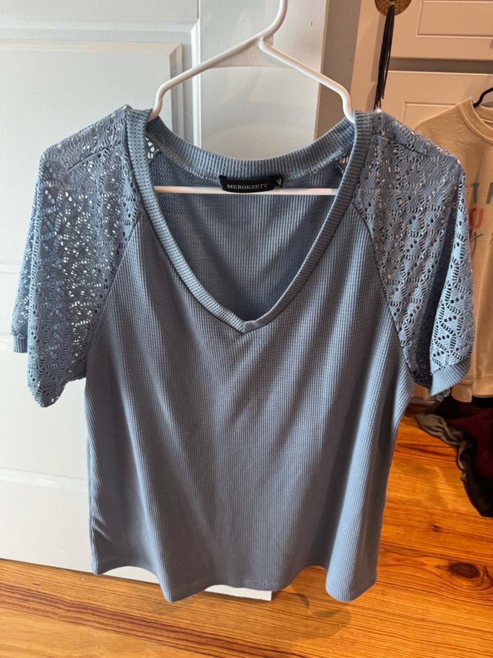 Women's Blue V-Neck Knit Top with Lace Sleeves